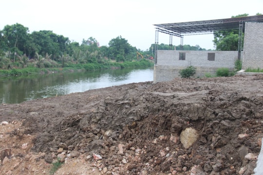 Sẽ cưỡng chế các công trình trái phép trên kênh Vách Bắc ở Nghệ An