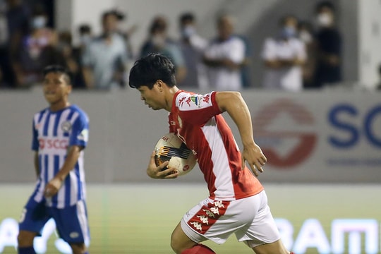 Công Phượng tỏa sáng giúp CLB TP. Hồ Chí Minh lội ngược dòng tại Tứ kết Cúp Quốc gia
