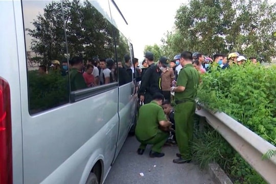 Tài xế đâm cảnh sát cơ động tử vong bị điều tra tội giết người