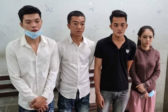 Đâm chết người trong quán ốc vì… nhìn đểu