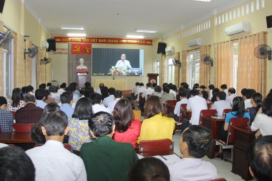 Ban Tuyên giáo Trung ương yêu cầu chú trọng tuyên truyền thực hiện nhiệm vụ 'kép' của Chính phủ