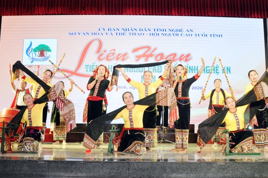 Hơn 300 diễn viên tham gia Liên hoan Tiếng hát Người cao tuổi tỉnh Nghệ An