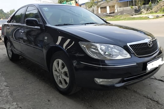 Xử phạt hành chính 2 người đàn ông ở Nghệ An cố ý giao nhận xe ô tô nhập lậu