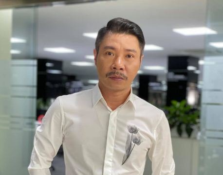 NSND Công Lý ngày càng bảnh bao ở U50, Ngọc Trinh lại 'gây mê' khi khoe ảnh sinh nhật 