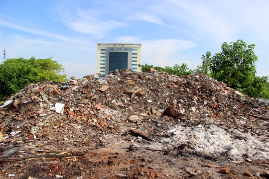 Vấn nạn rác thải xây dựng ở thành phố Vinh