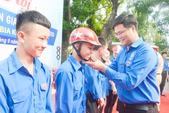 Nghệ An sôi nổi ngày hội 'Đoàn Thanh niên với an toàn giao thông' ​