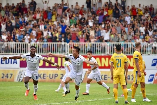 Chân dung cầu thủ người xứ Nghệ duy nhất trong đội hình của HAGL