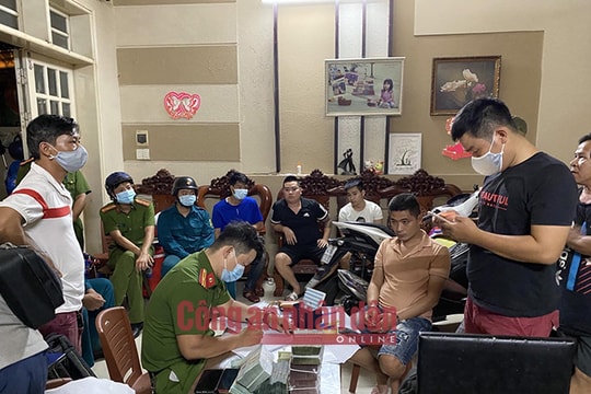 Triệt phá đường dây cờ bạc 3.000 tỷ đồng