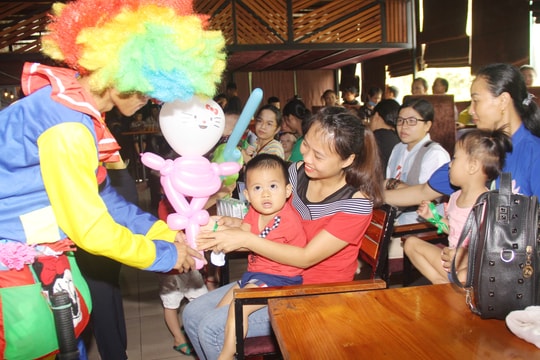 Kết nối, lan tỏa sự yêu thương của cộng đồng với những gia đình có trẻ bị bại não