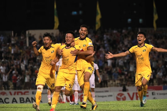 Trận thắng quý giá cắt đứt chuỗi khủng hoảng của SLNA