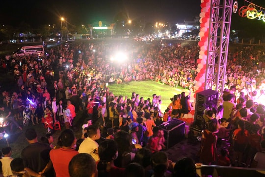 Rộn ràng không khí đón Trung thu ở Nghệ An 