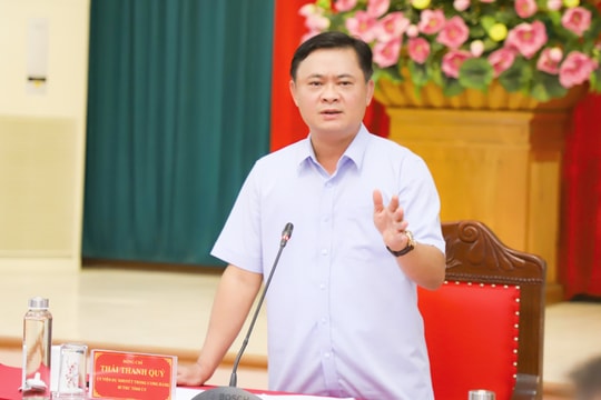 Ban Chấp hành Đảng bộ tỉnh thảo luận Dự thảo Văn kiện trình Đại hội đại biểu Đảng bộ tỉnh