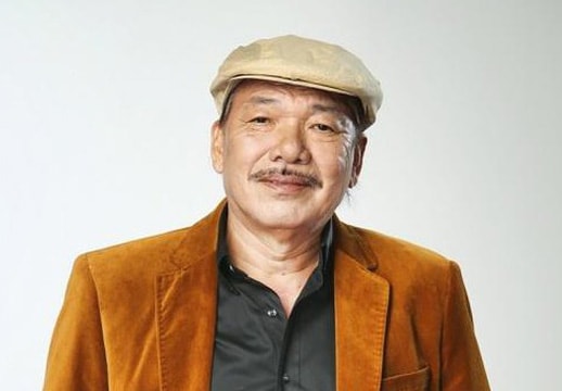 Nhạc sĩ Trần Tiến vào viện điều trị mắt, khán giả lo lắng gửi lời chúc bình an