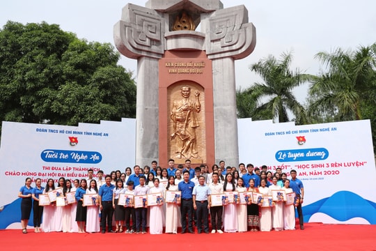 Tỉnh đoàn Nghệ An tuyên dương 40 học sinh '3 tốt', '3 rèn luyện'