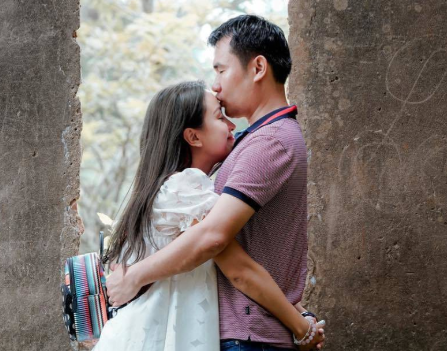  MC Vân Hugo công khai ảnh hạnh phúc với bạn trai mới