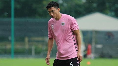 Đoàn Văn Hậu chưa hẹn ngày trở lại;Cánh tay phải của Sir Alex tiết lộ điều bất thường ở M.U 