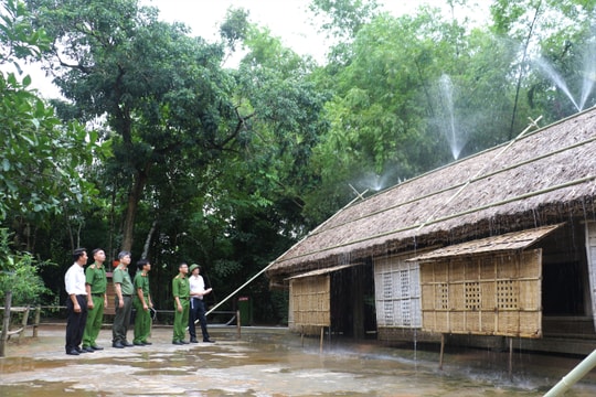 Kiểm tra an toàn phòng cháy chữa cháy tại Khu di tích quốc gia đặc biệt Kim Liên