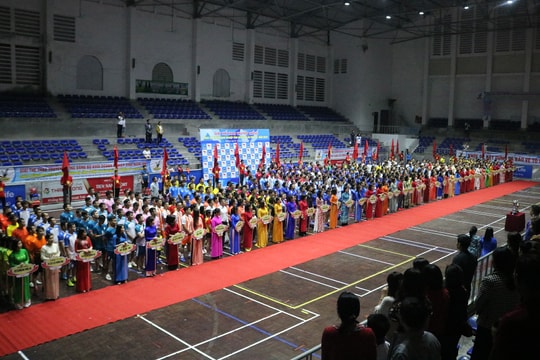 Gần 800 VĐV tham dự Giải Thể thao truyền thống Đảng bộ Khối Doanh nghiệp tỉnh Nghệ An 