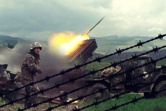Azerbaijan và Armenia đã đồng ý ngừng bắn ở Karabakh