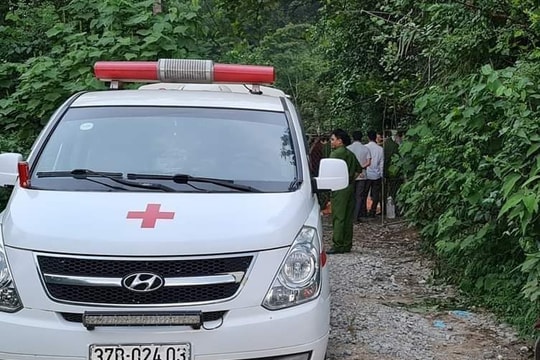 Phát hiện một bộ xương người trong rừng keo ở Nghệ An