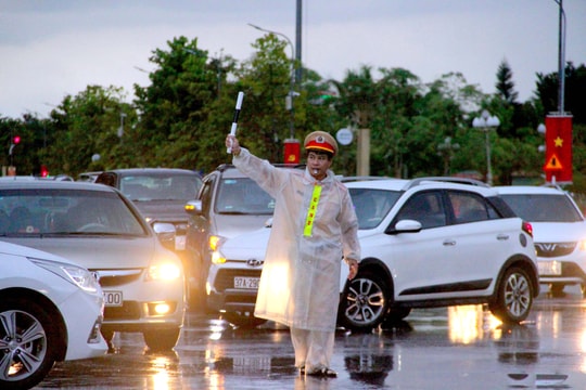 Giải mã nguyên nhân ùn tắc giao thông ở thành phố Vinh 