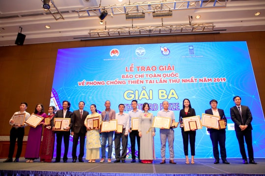 Báo Nghệ An đạt 2 giải Ba tại giải báo chí toàn quốc về phòng, chống thiên tai lần thứ nhất 