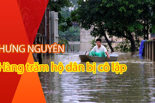 Cận cảnh ngập sâu gần 2m, hàng trăm hộ dân Hưng Nguyên (Nghệ An) bị cô lập 