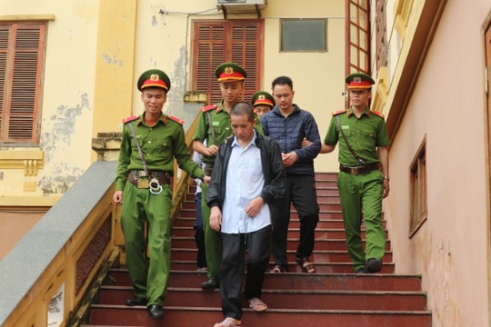 Nhận lời lấy tiền bán ma túy cho ông 'trùm', người đàn ông ngoại quốc lĩnh án tử hình