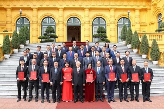 Tổng Bí thư, Chủ tịch nước trao bổ nhiệm 9 Đại sứ, làm việc với 30 Đại sứ, Tổng Lãnh sự Việt Nam ở nước ngoài