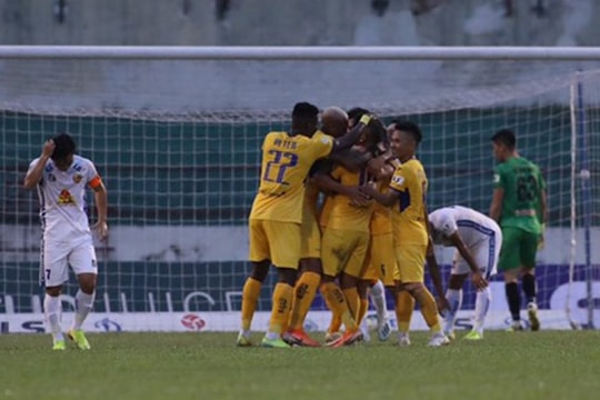 Thanh Hóa - SLNA: Cuộc chiến của những người trẻ