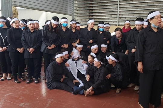 Xúc động lễ tang liệt sỹ Trung tá Bùi Đình Toản được tổ chức ở TX Hoàng Mai