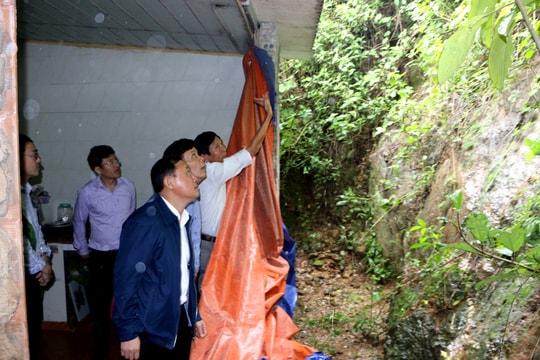 Thành phố Vinh kiểm tra các điểm sạt lở và nguy cơ ngập úng cao do hoàn lưu bão số 9