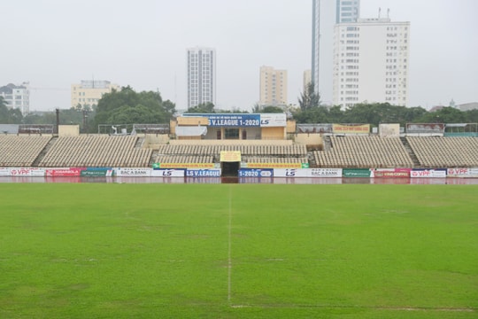 Sân Vinh vẫn đảm bảo tổ chức trận Sông Lam Nghệ An - Nam Định