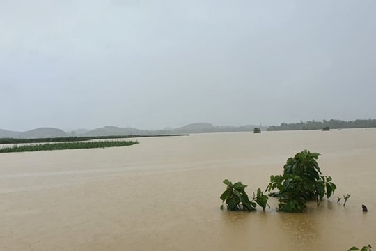 Đã có 2 người mất tích vì lũ lụt ở Thanh Chương