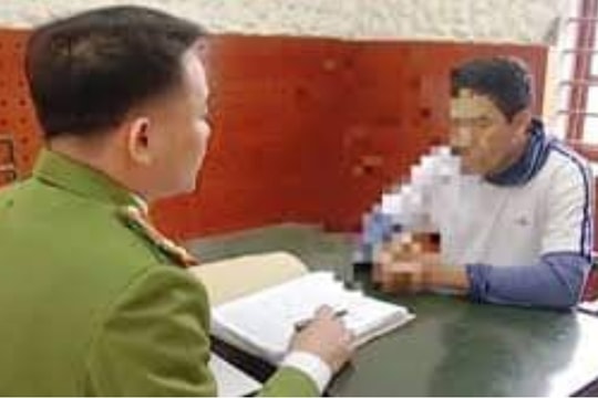 Nghe lời con gái, ông  bố lừa người bán sang Trung Quốc