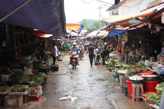 Chuẩn bị chấm dứt hoạt động chợ cũ thị trấn Tân Kỳ
