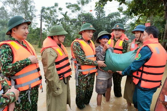 Thượng tướng Phan Văn Giang: Các lực lượng phải đảm bảo sát cơ sở, sát tình huống trong phòng chống bão lụt