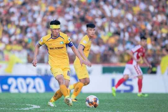 Lão tướng Trần Đình Đồng mong muốn được tiếp tục khoác áo SLNA