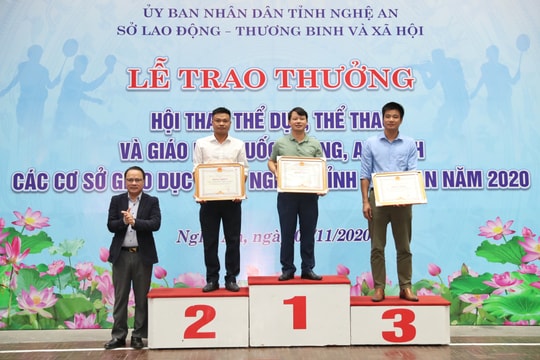 24 giải Nhất được trao tại Hội thao TDTT và Giáo dục QPAN các cơ sở giáo dục nghề nghiệp tỉnh