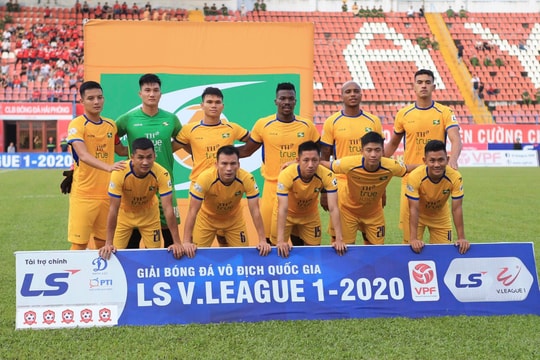 Thủ môn Văn Hoàng tiếp tục thi đấu cho Sông Lam Nghệ An