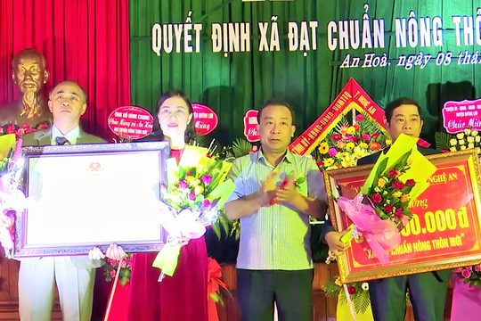 Xã An Hòa (Quỳnh Lưu) đón Bằng công nhận xã đạt chuẩn nông thôn mới