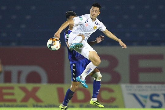 Cầu thủ đầu tiên của CLB Quảng Nam tuyên bố rời đội; Juventus muốn bán Ronaldo