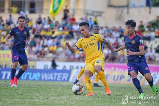 Tiền đạo Hồ Tuấn Tài gia nhập CLB TP Hồ Chí Minh