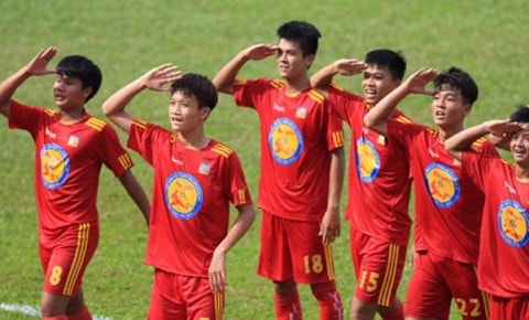 Liệu có thể hồi sinh tên tuổi Thể Công?; Phan Văn Đức, Tiến Linh ra sân để ủng hộ miền Trung