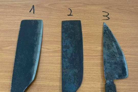 Vác dao đi giải quyết mâu thuẫn, 3 cửu vạn chém nhầm đối thủ