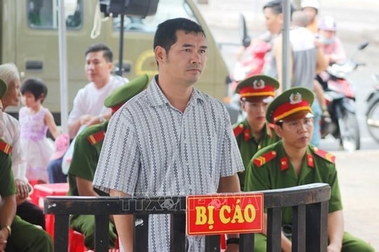 Bắt tạm giam 2 đối tượng sử dụng tài liệu giả của cơ quan, tổ chức