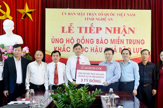 UBMTTQ tỉnh tiếp nhận 3 tỷ đồng từ Agribank hỗ trợ khắc phục hậu quả bão lụt
