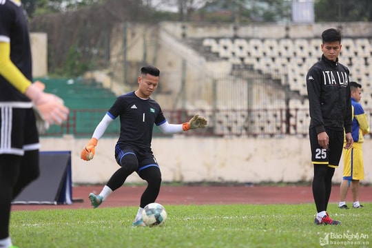 SLNA chia tay thủ môn xuất sắc nhất giải U19 Quốc gia