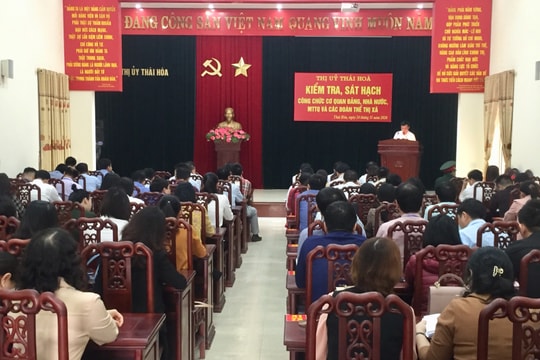 Kỳ thi sát hạch cán bộ, công chức ở thị xã Thái Hòa 