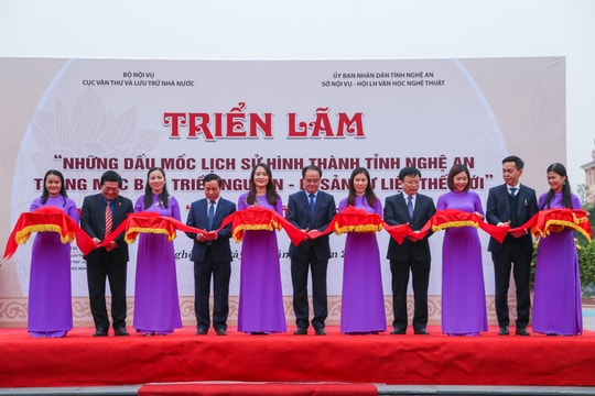 Trưng bày 68 Mộc bản quý hiếm và 100 bức ảnh về Nghệ An